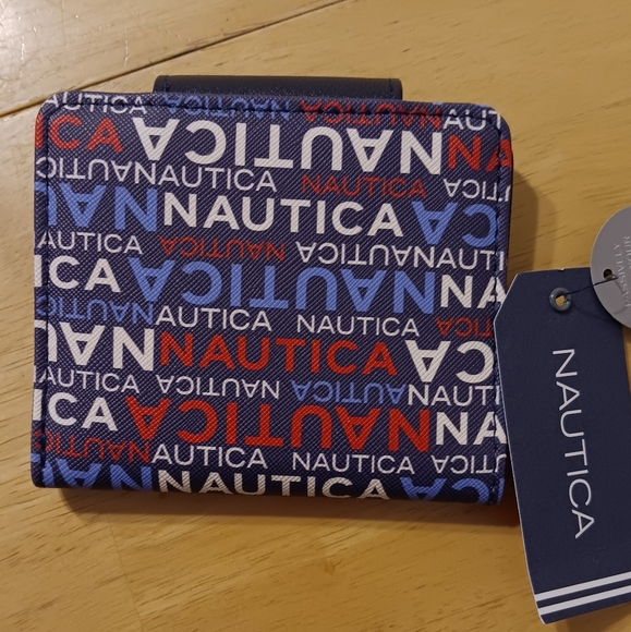 Nautica Women's Wallet NWT - Picture 2 of 7
